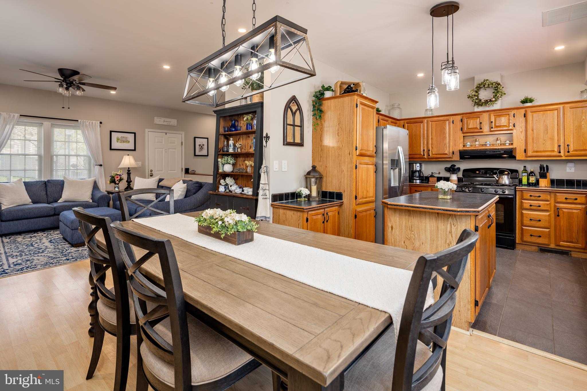 7213 Waterloo Pass photo 14