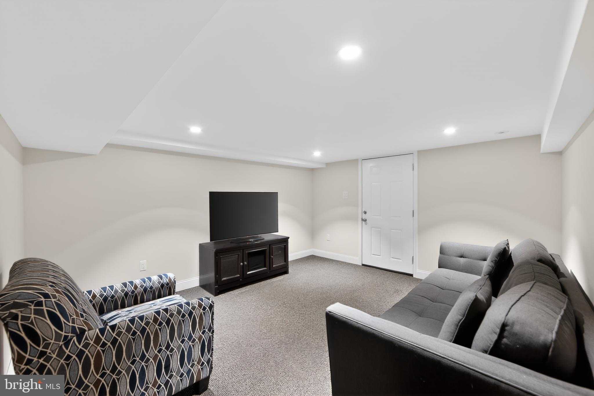 312 Conestoga Rd photo 35