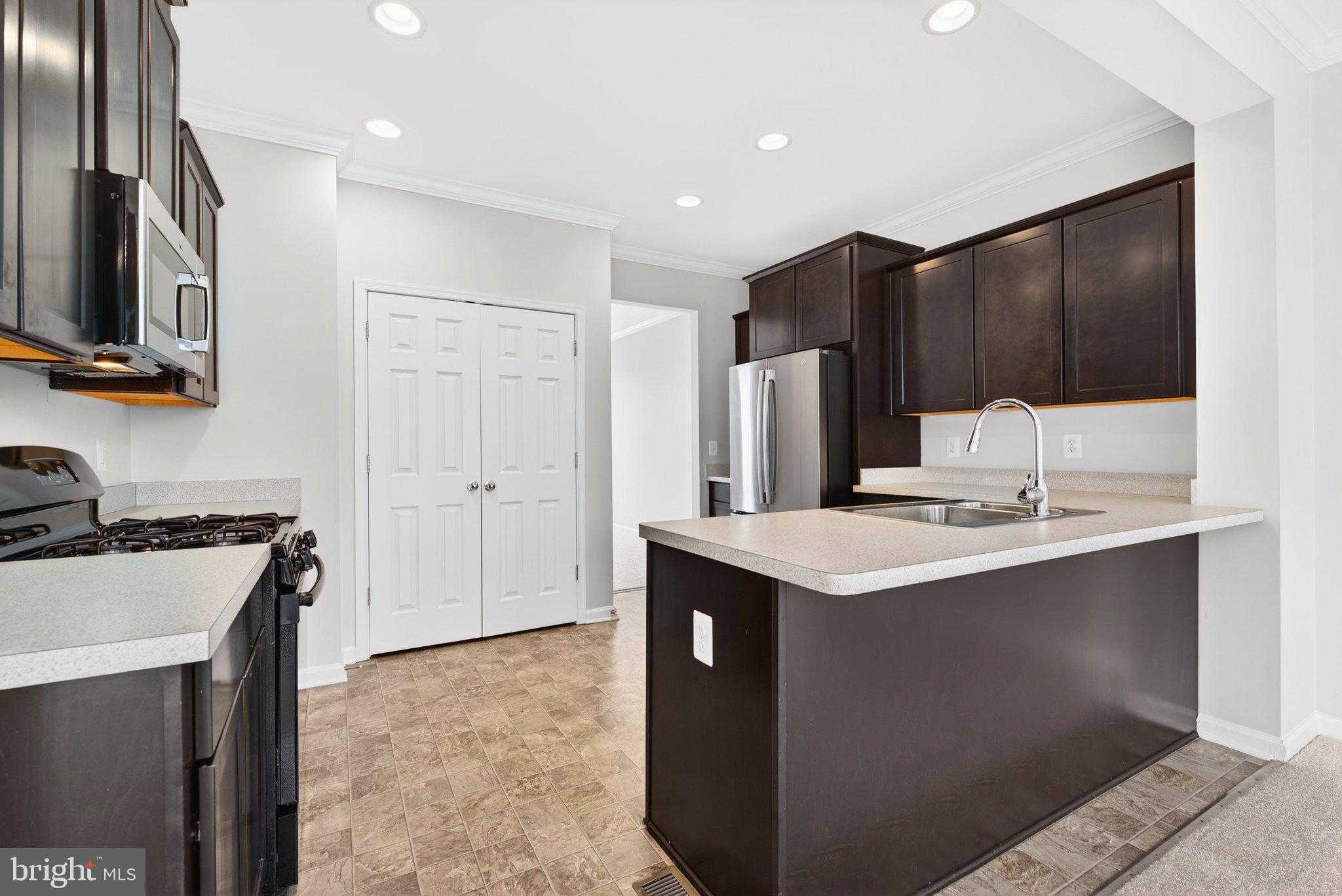 115 Gretchen CT photo 13