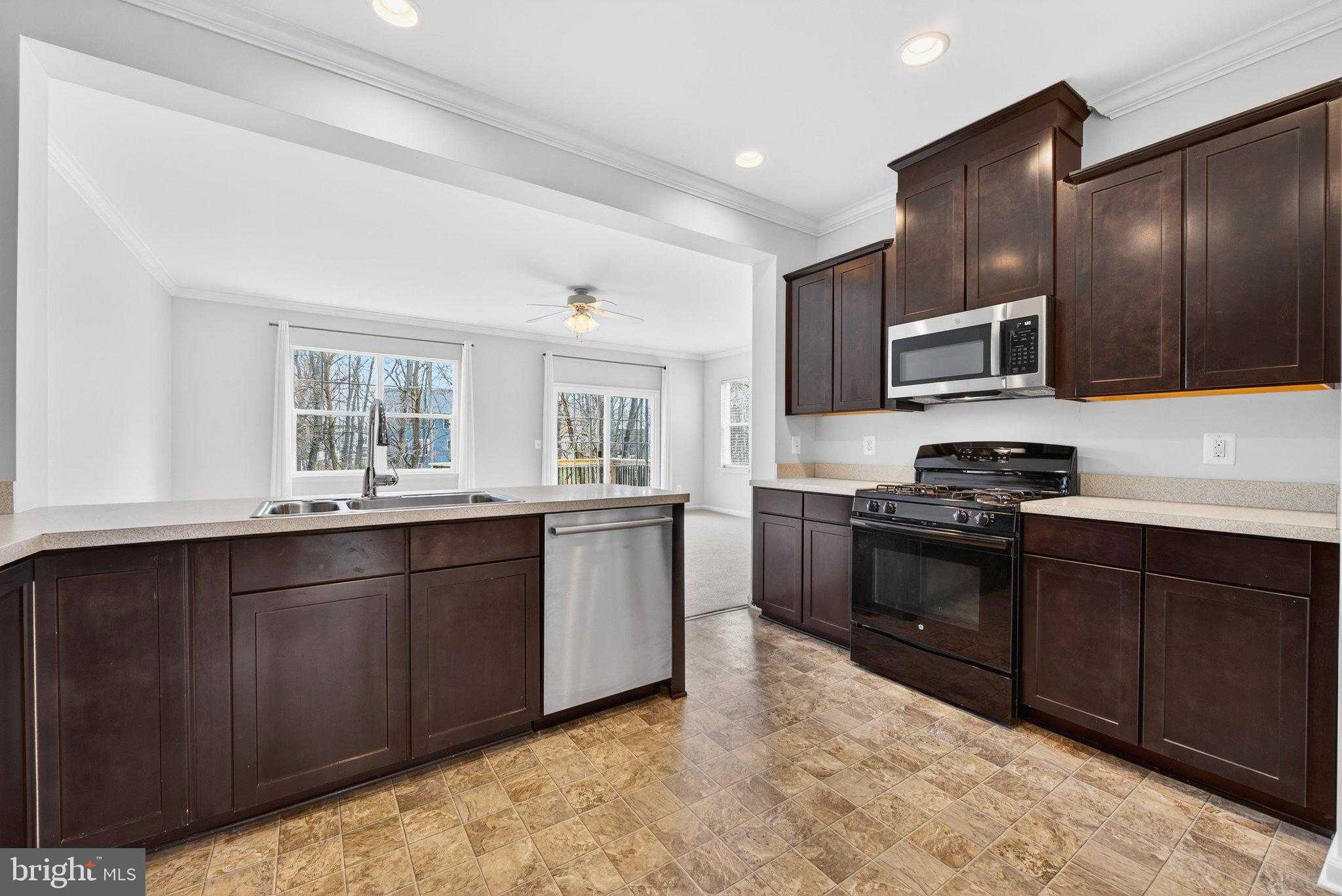 115 Gretchen CT photo 15