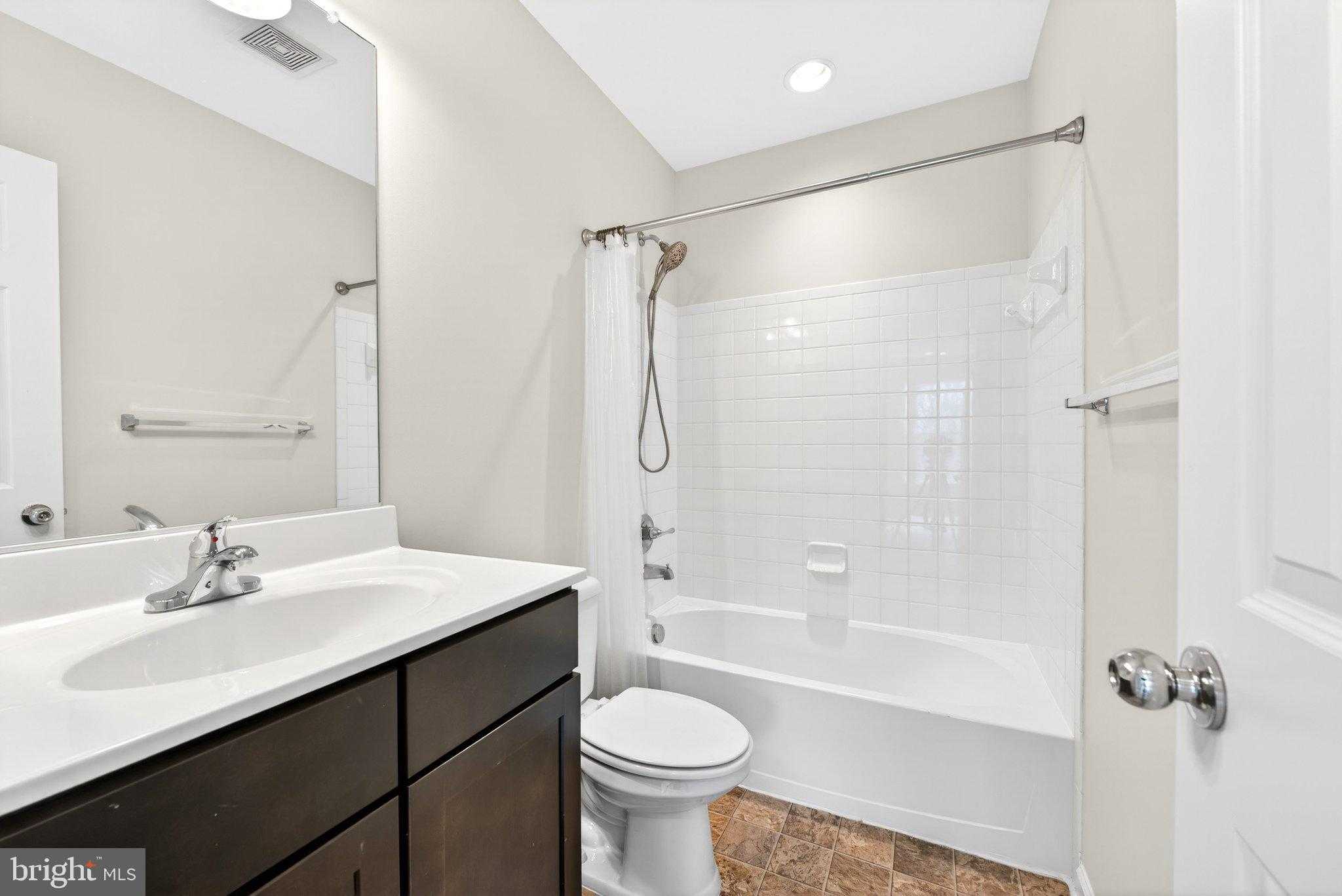 115 Gretchen CT photo 31