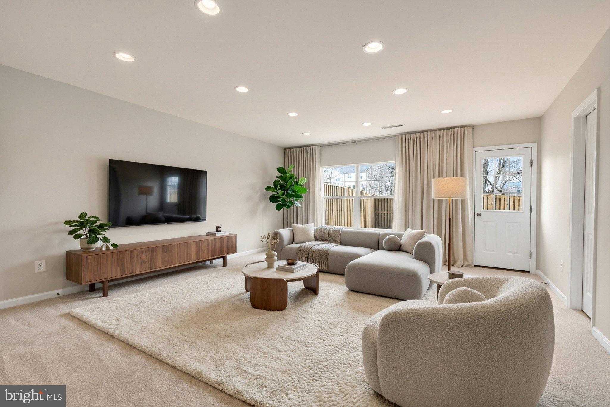 115 Gretchen CT photo 34