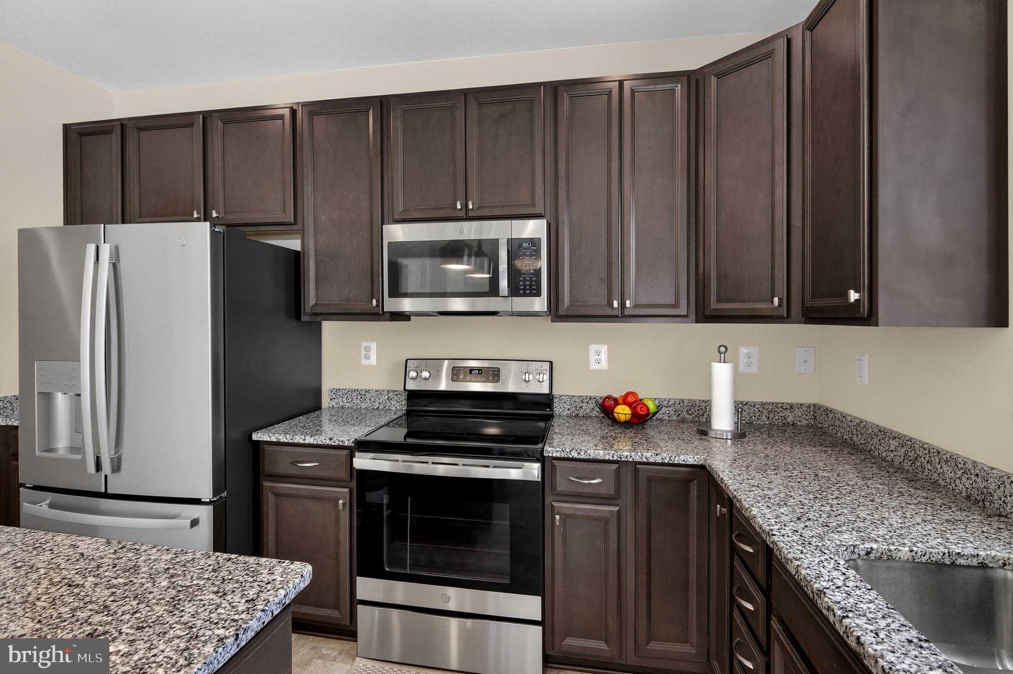 23282 Lindsay Dr photo 15