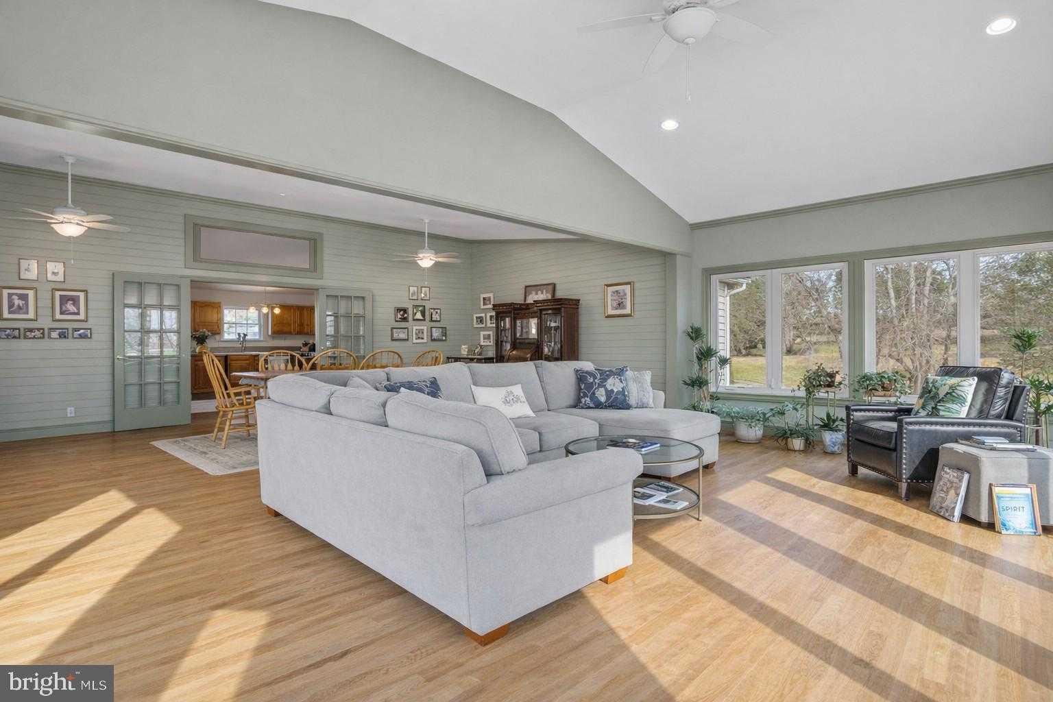 65 Chestnut Rail Ln photo 11