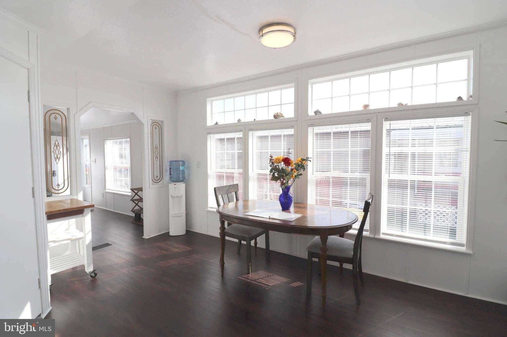 468 Brendon Dr photo 3