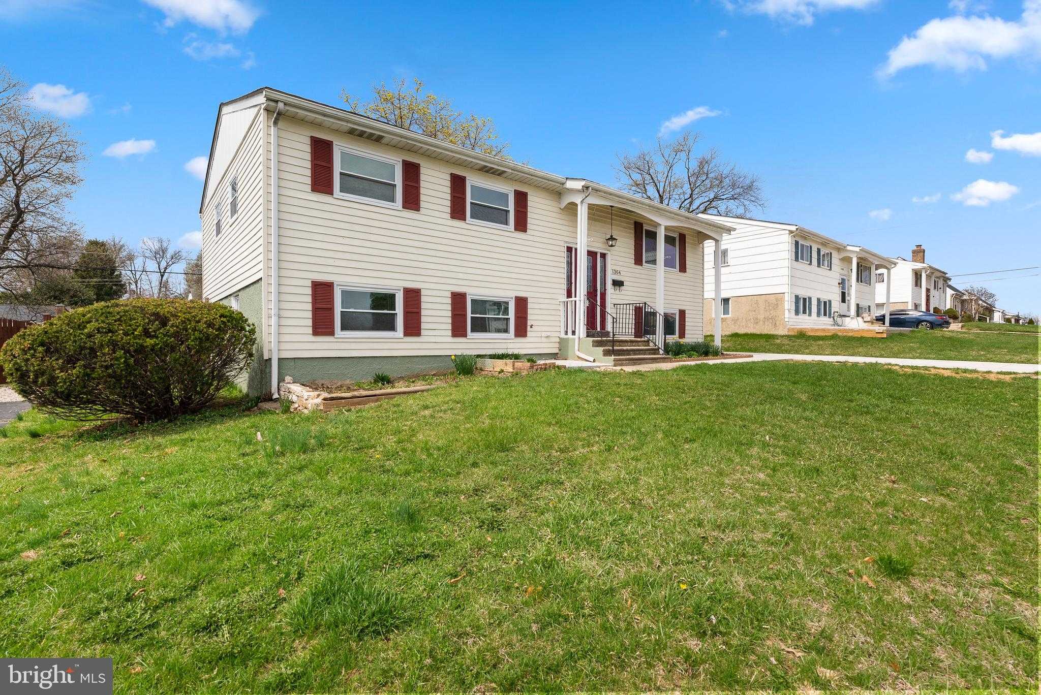 1304 Glenwilde Rd photo 2