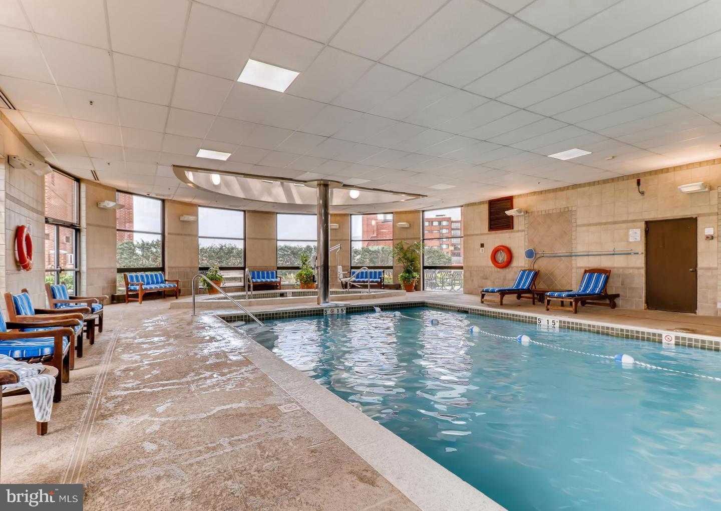 10 E Lee St Apt 2402 photo 45