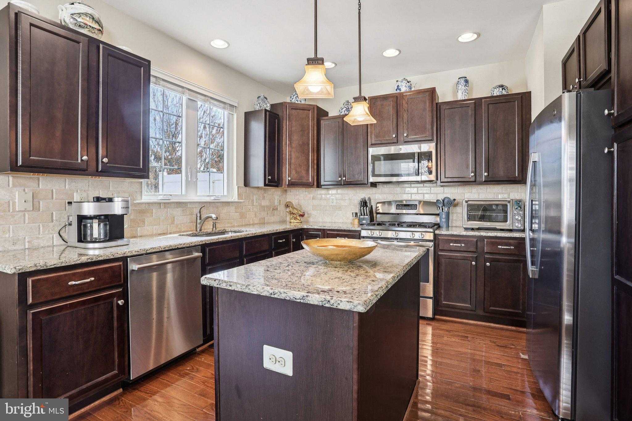 415 Williamson CT photo 21