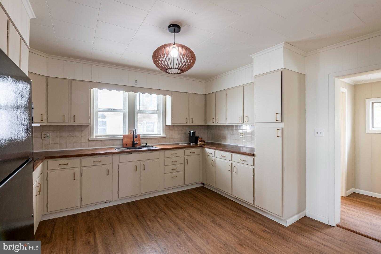 201 Ohio Ave photo 11