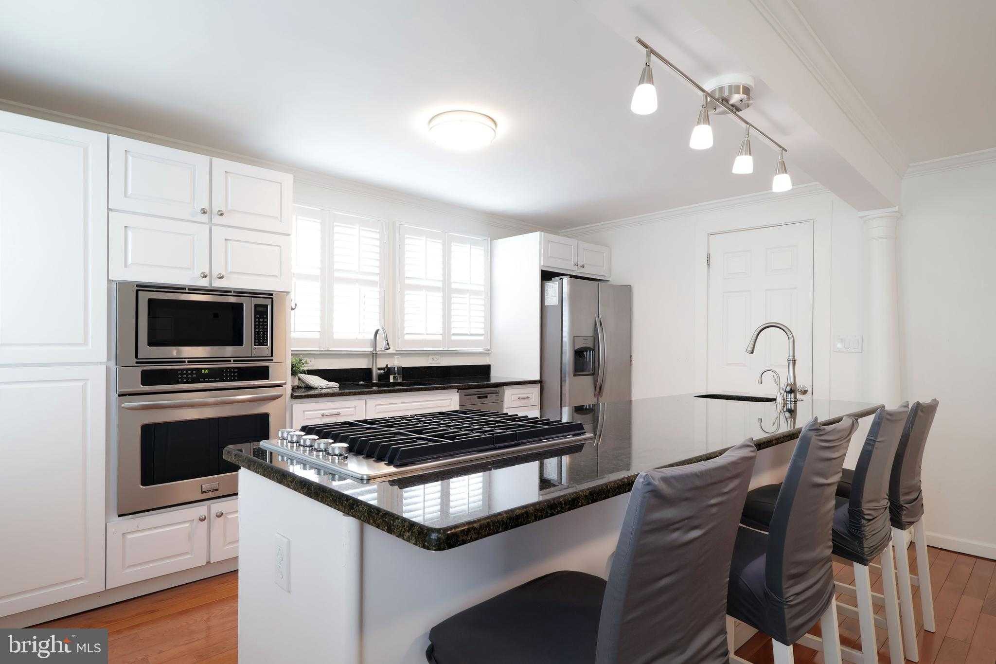 222 S Gill St photo 23