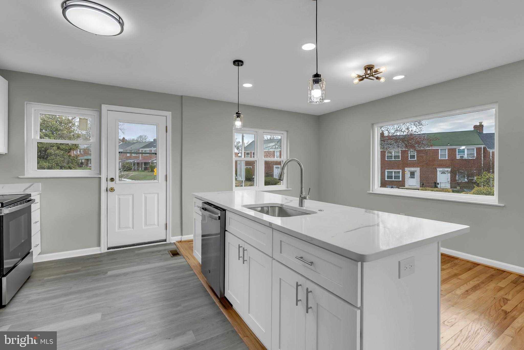 854 Bradhurst Rd photo 12