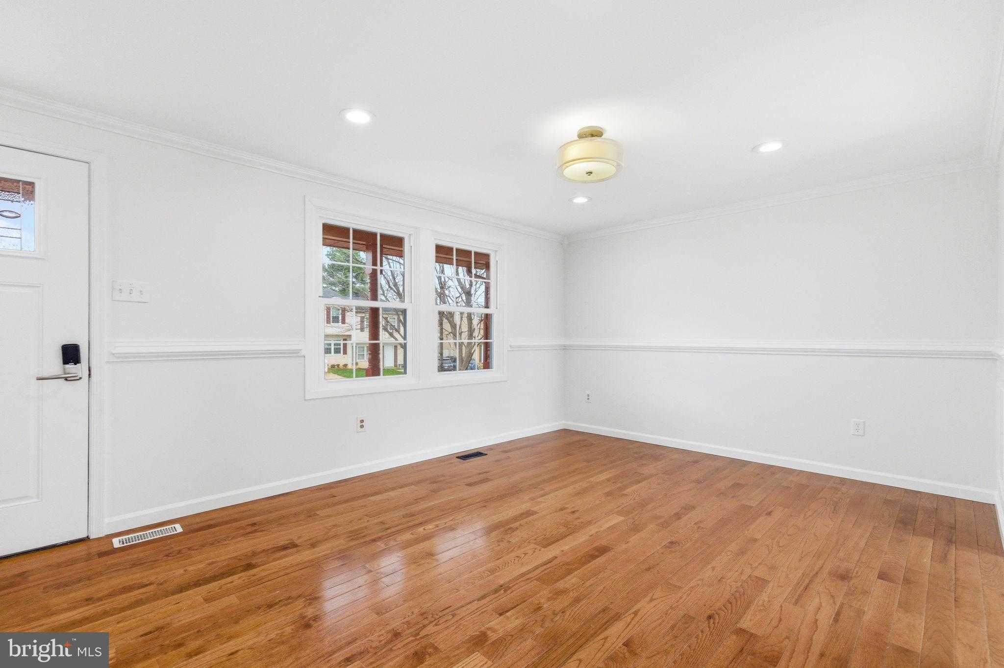 178 Stonegate Dr photo 7