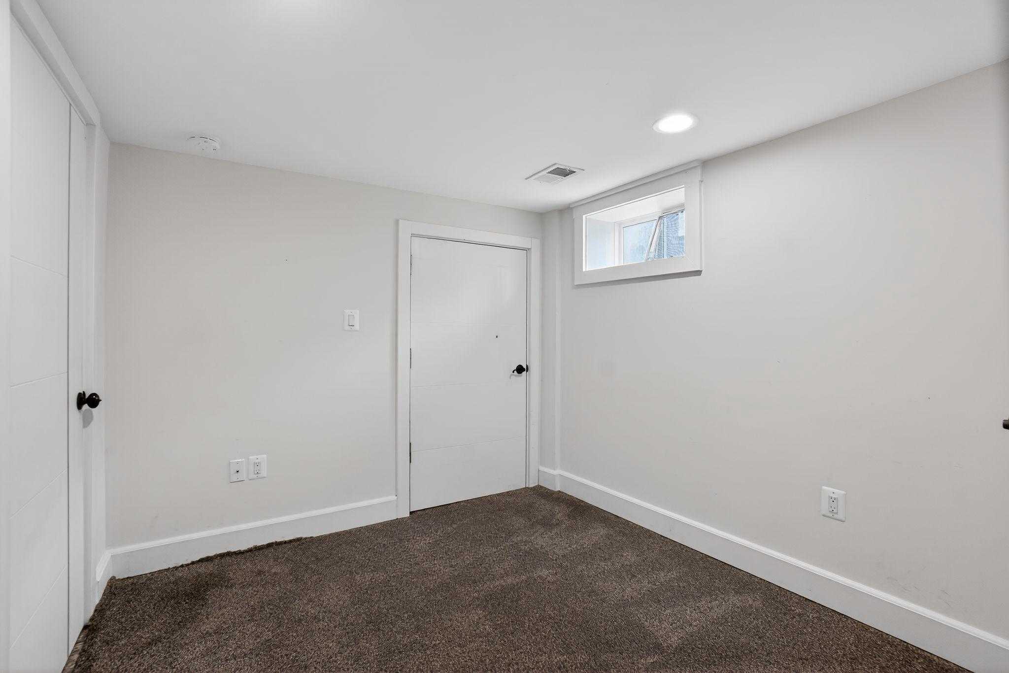 2423 Hannon St photo 41