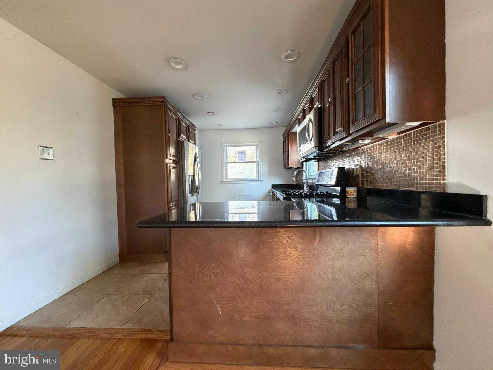 5522 Bosworth Ave photo 7