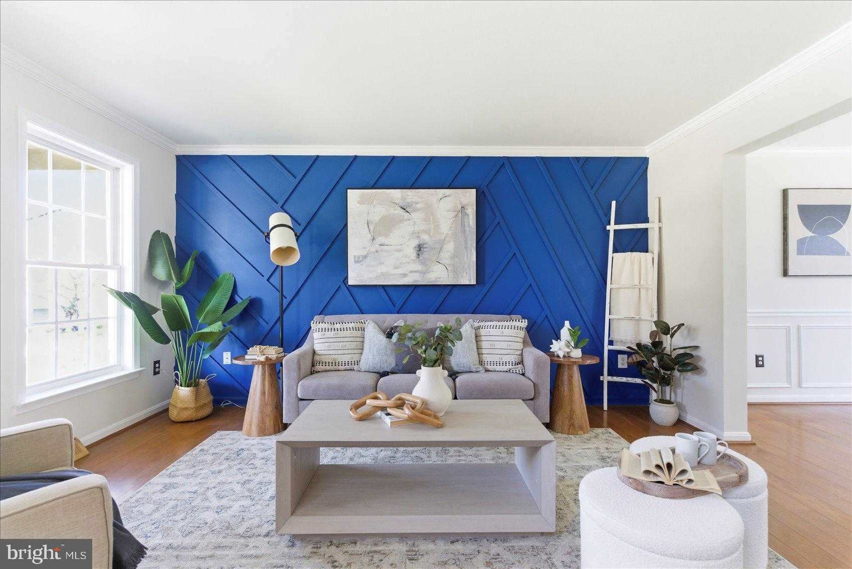 217 Woodbine CT photo 3