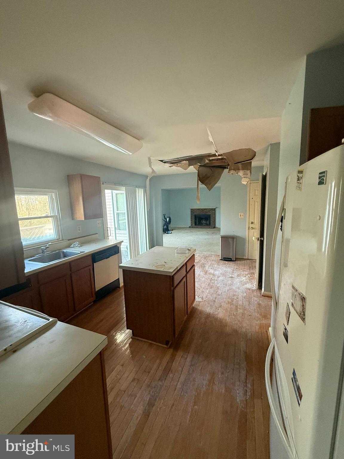 1105 Beatrice CT photo 6