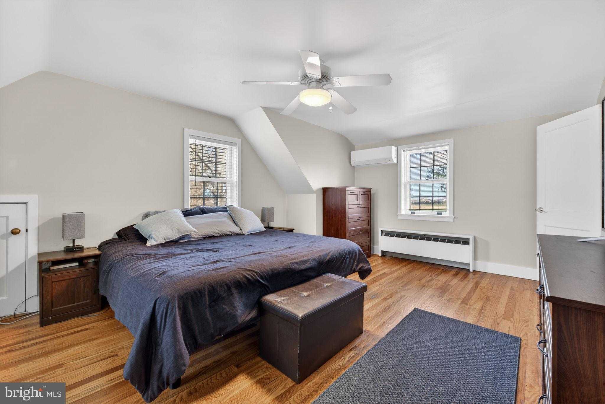 575 Church St photo 34