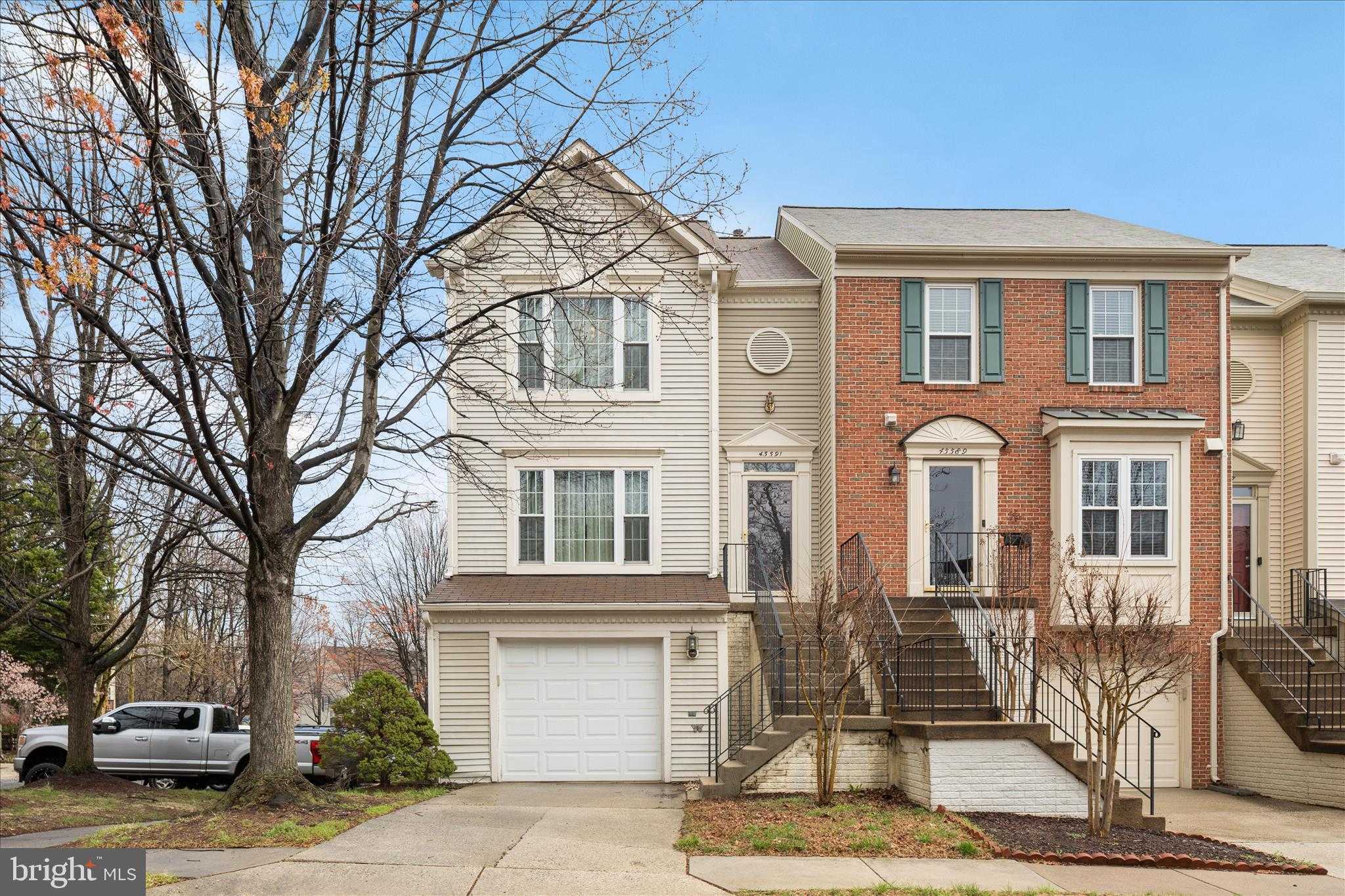 45591 Hutchens Sq photo 2