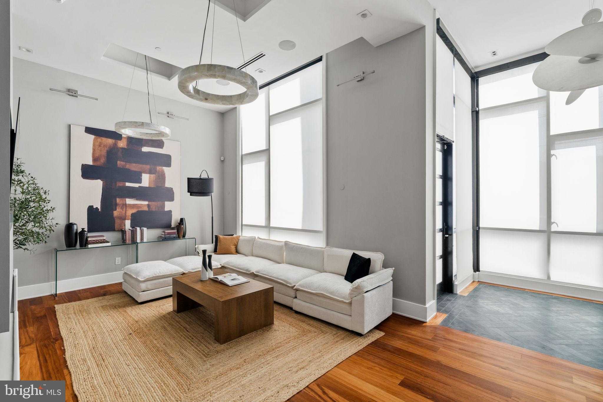 519 Bainbridge St Apt A photo 4