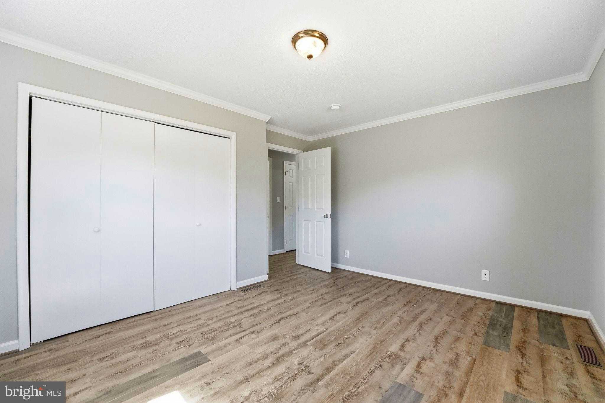 22064 Yellow Bottom Rd photo 24