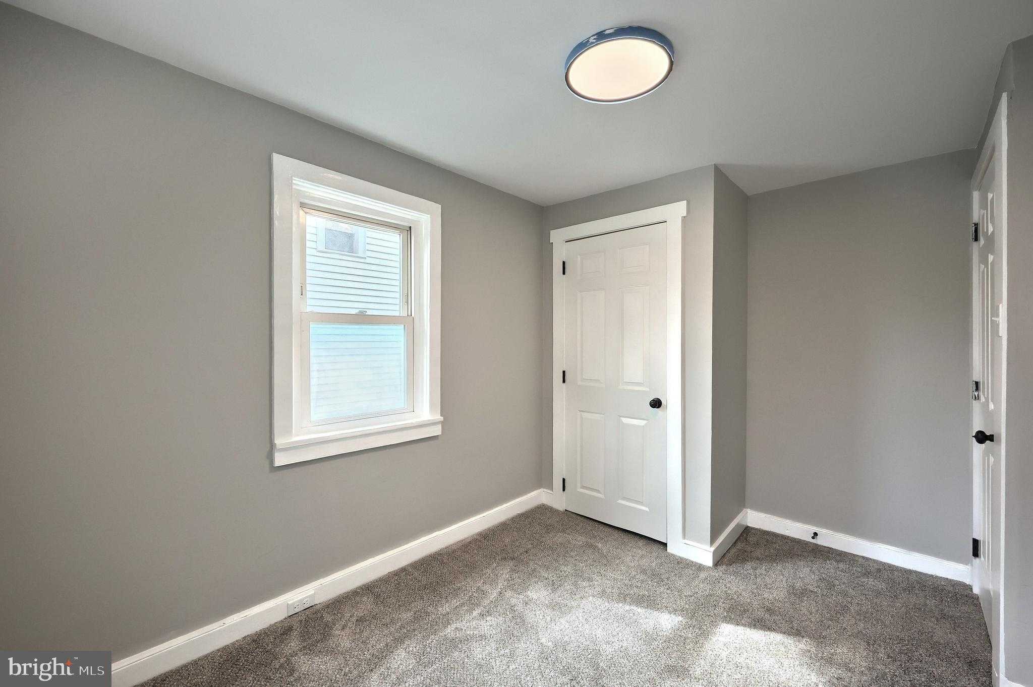 118 W Frederick St photo 32