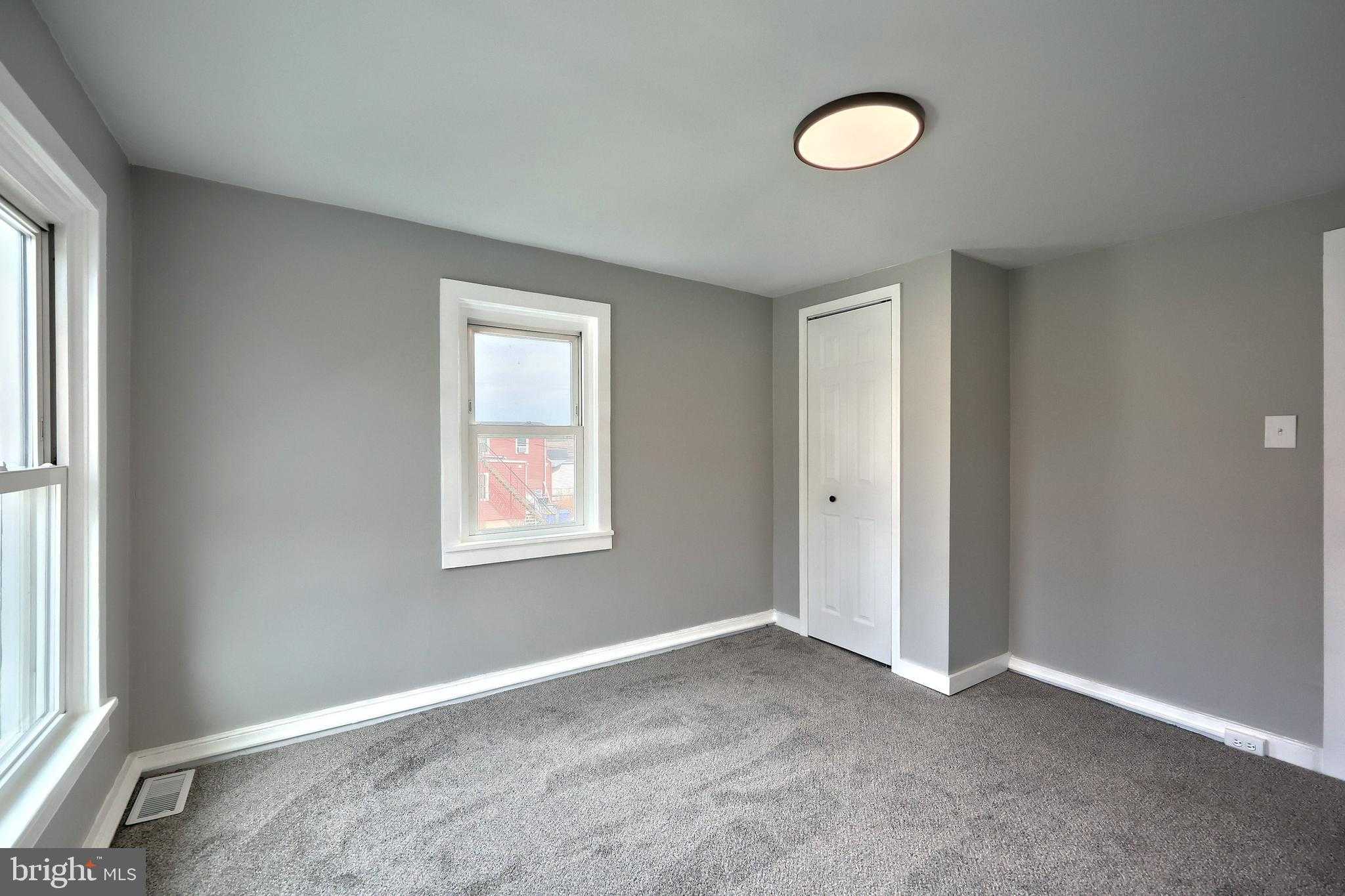 118 W Frederick St photo 34