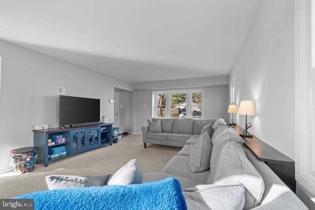 12213 Raritan Ln photo 23