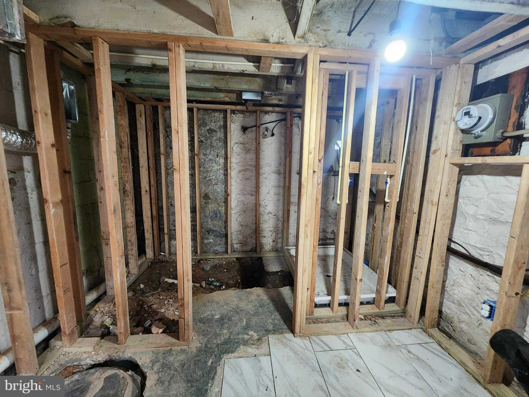 1209 N Ellwood Ave photo 13