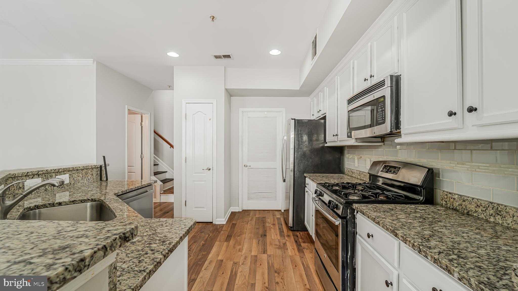 4888 Dane Ridge Cir photo 6