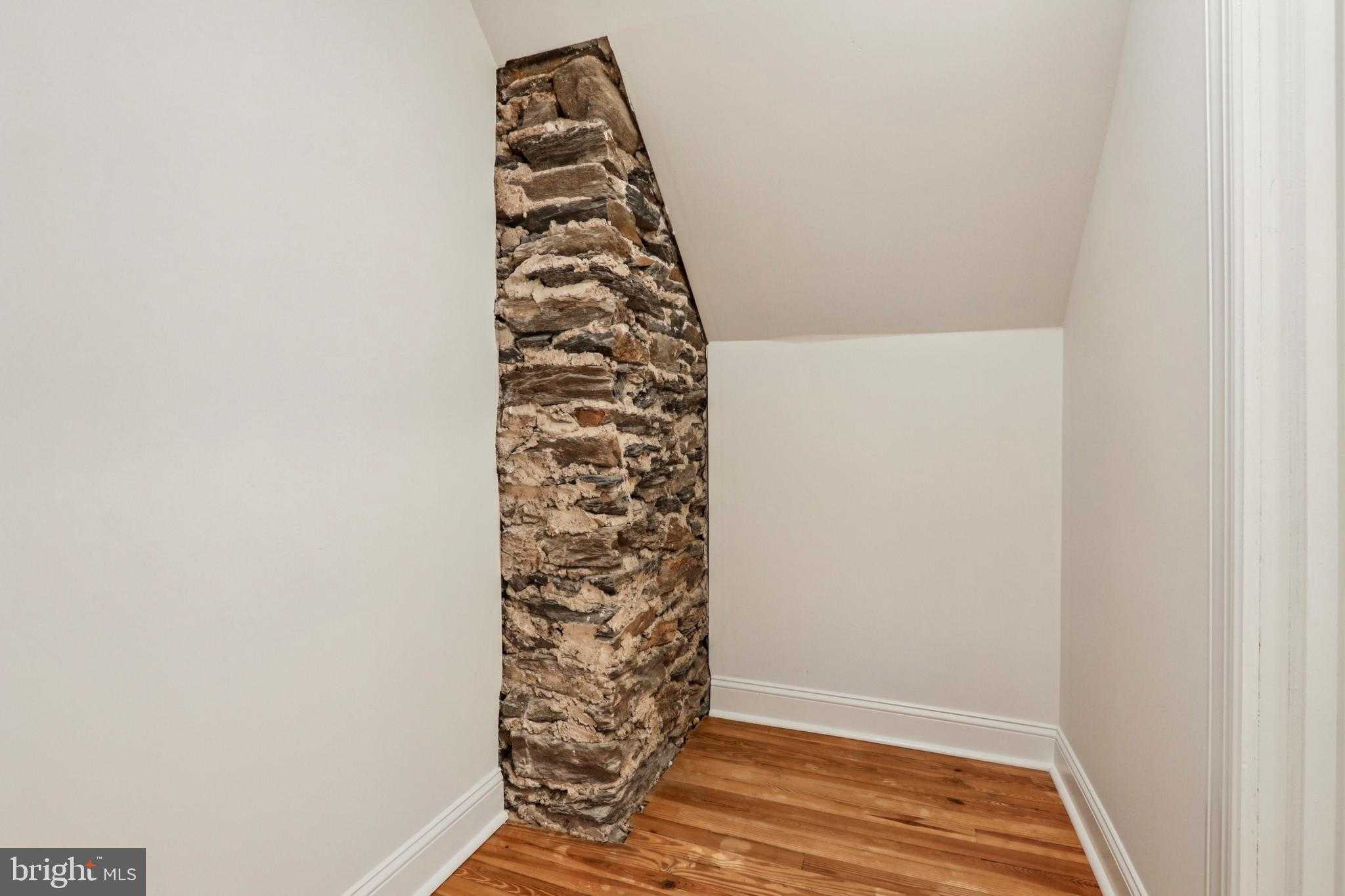 714 Stradone Rd photo 49