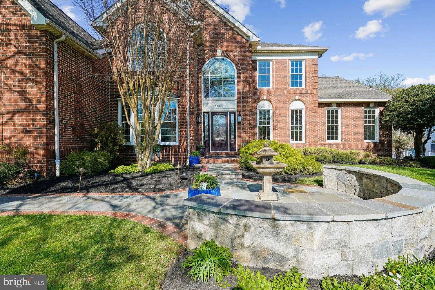 1703 Raleigh Hill Rd photo 3