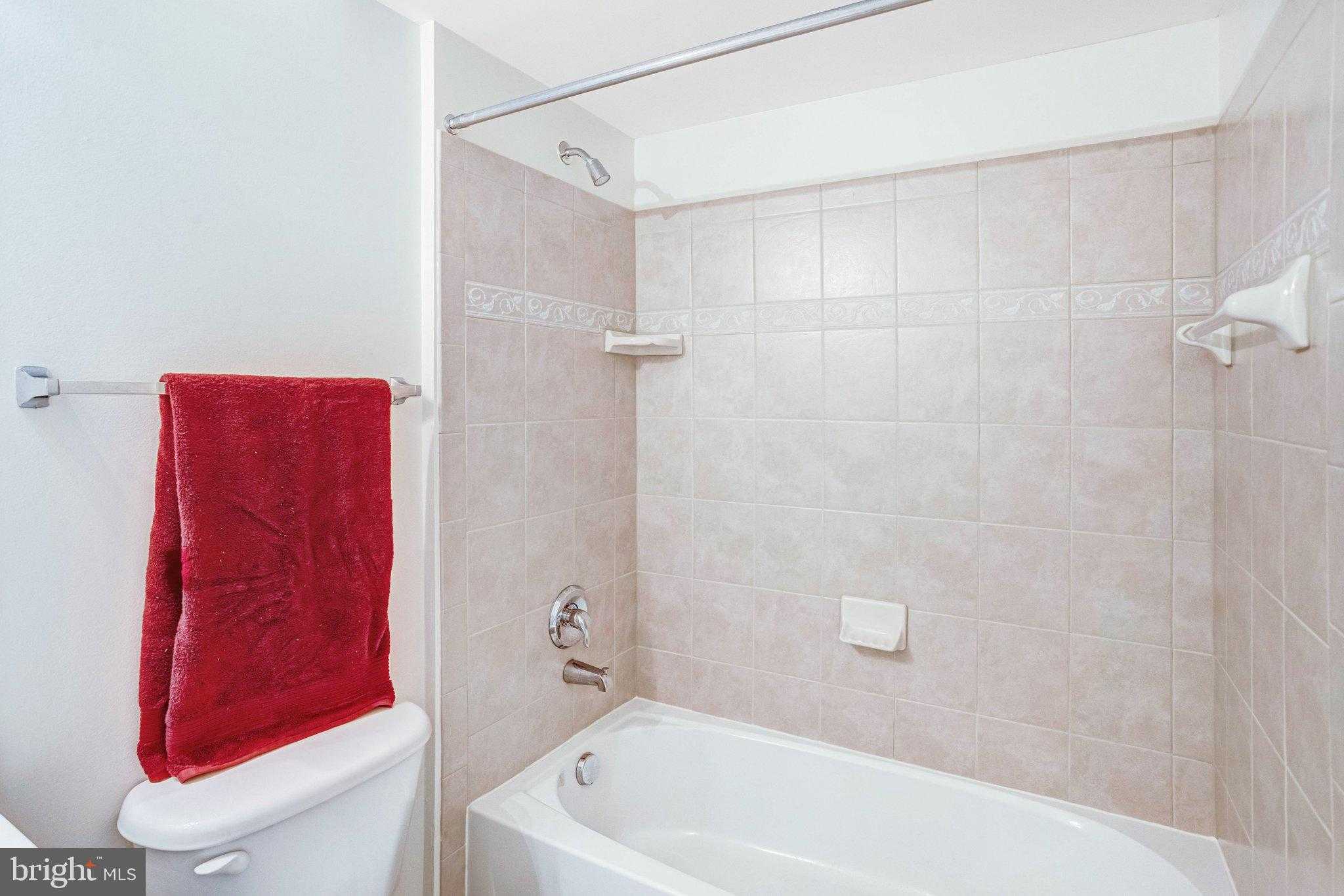 16616 Barge Cir photo 13