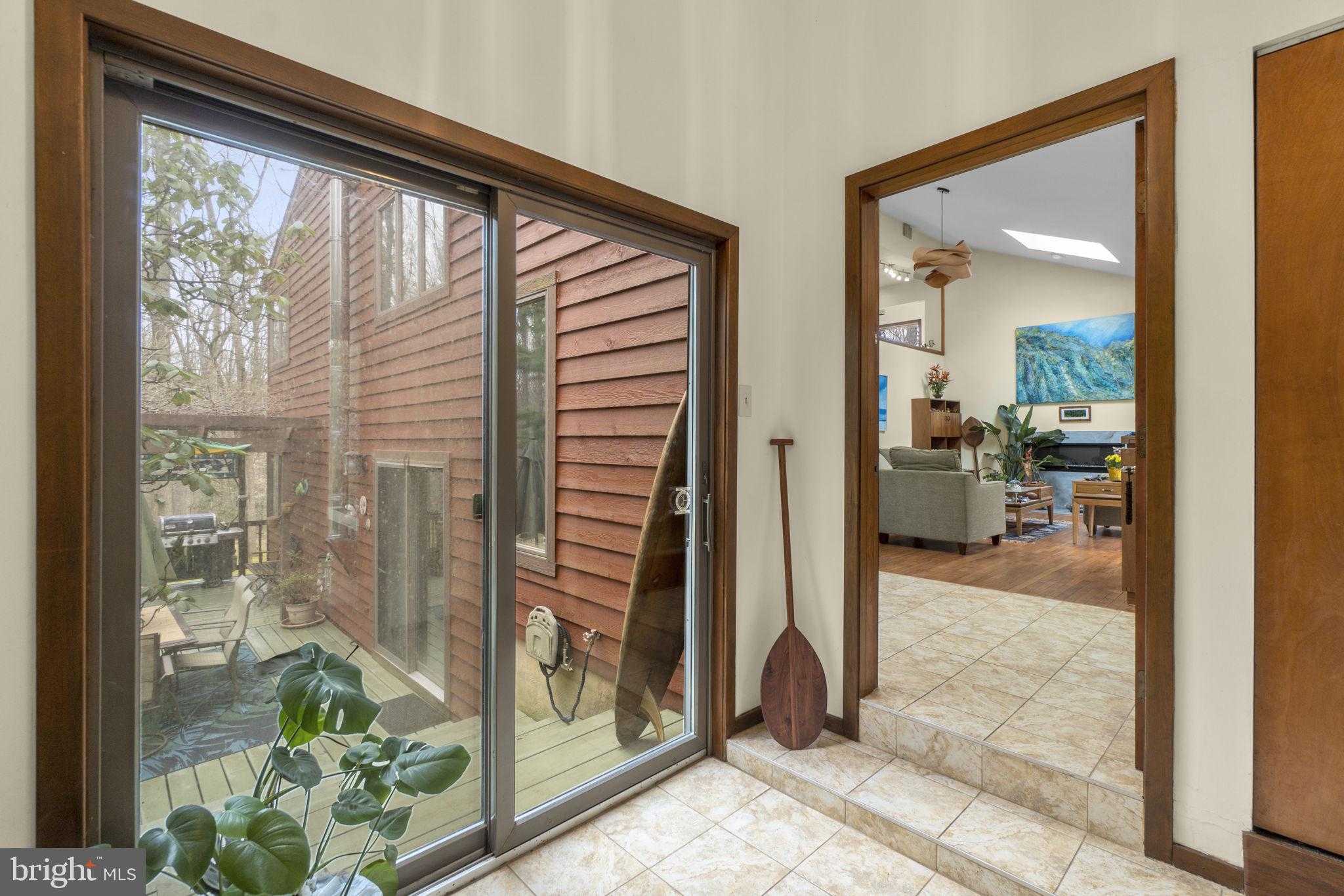 7314 Meadow Wood Way photo 5