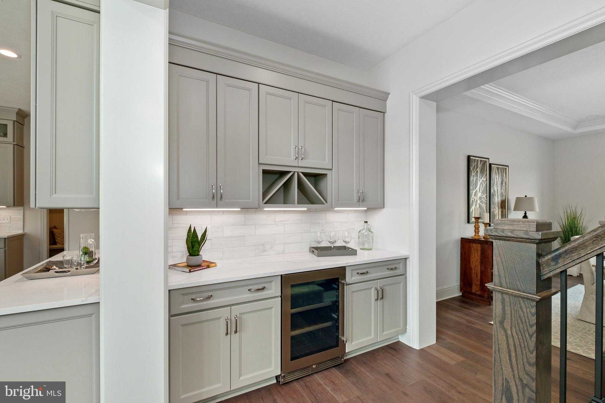 510 Newcomen Rd photo 17