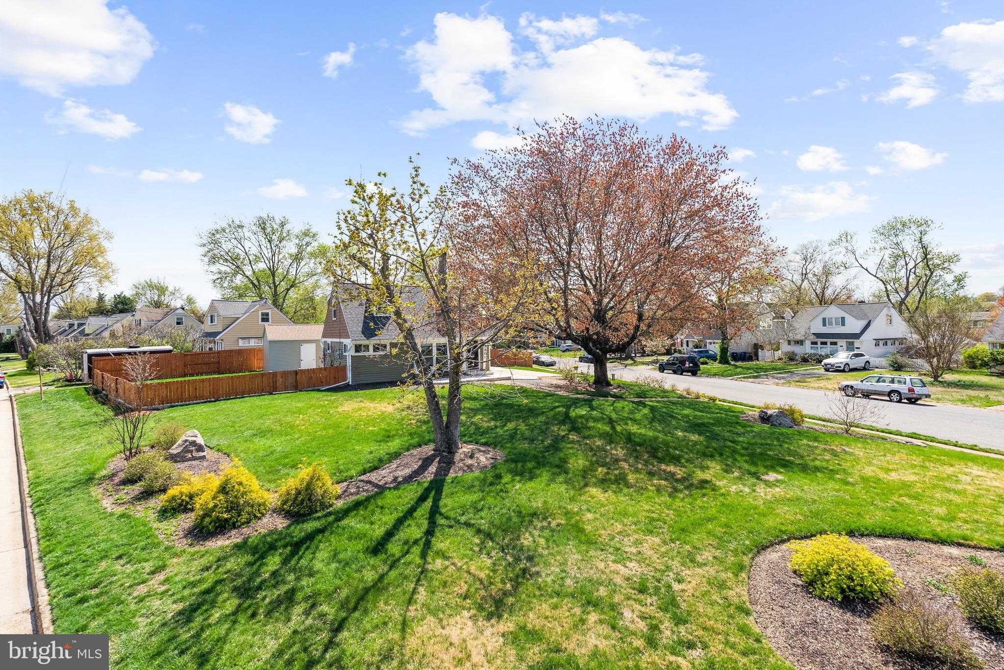 6801 Duke Dr photo 3