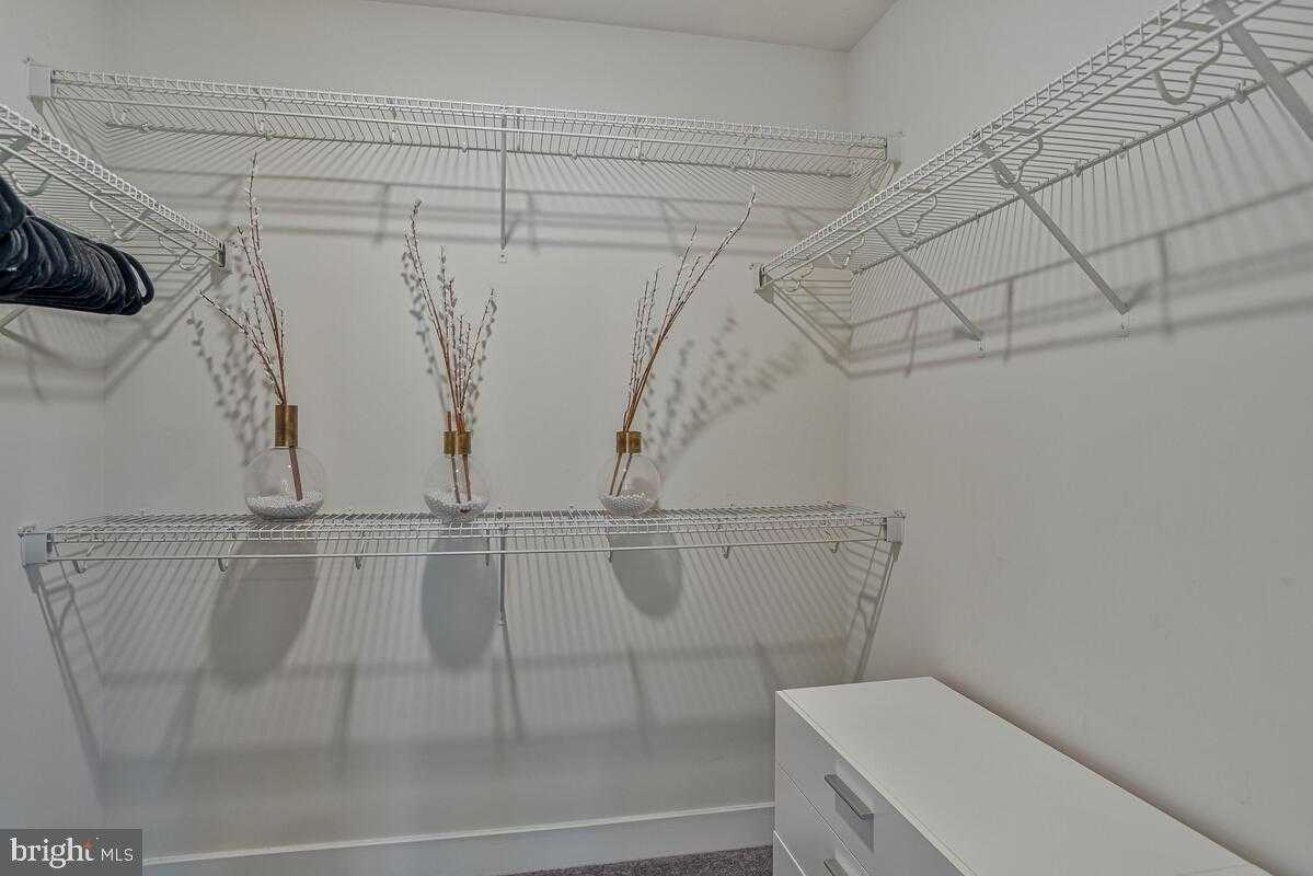 4358 Shakespeare Cir photo 31