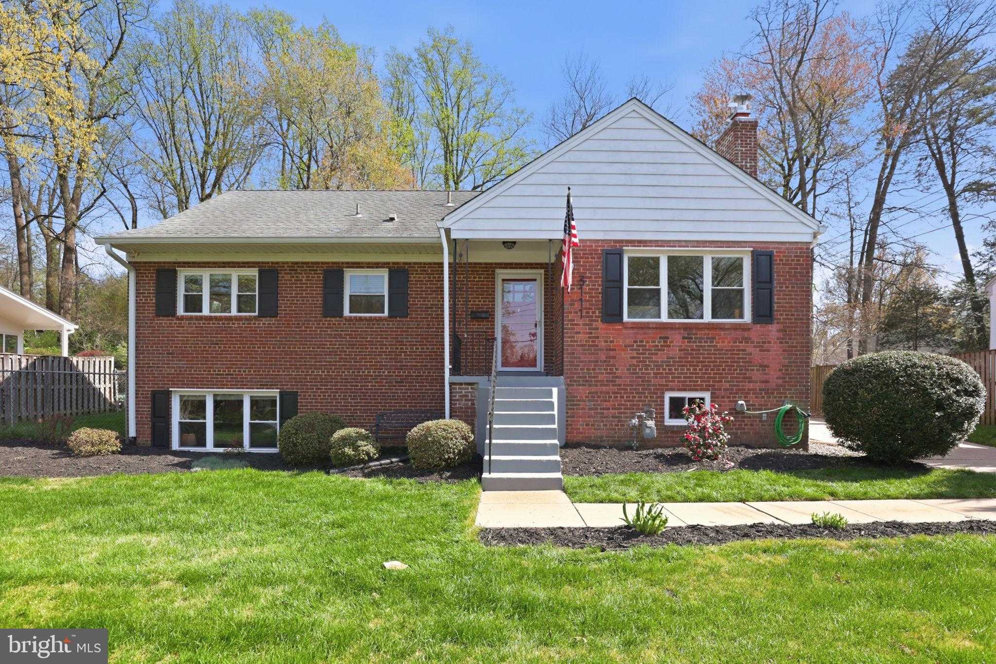 3111 Faber Dr, Falls Church