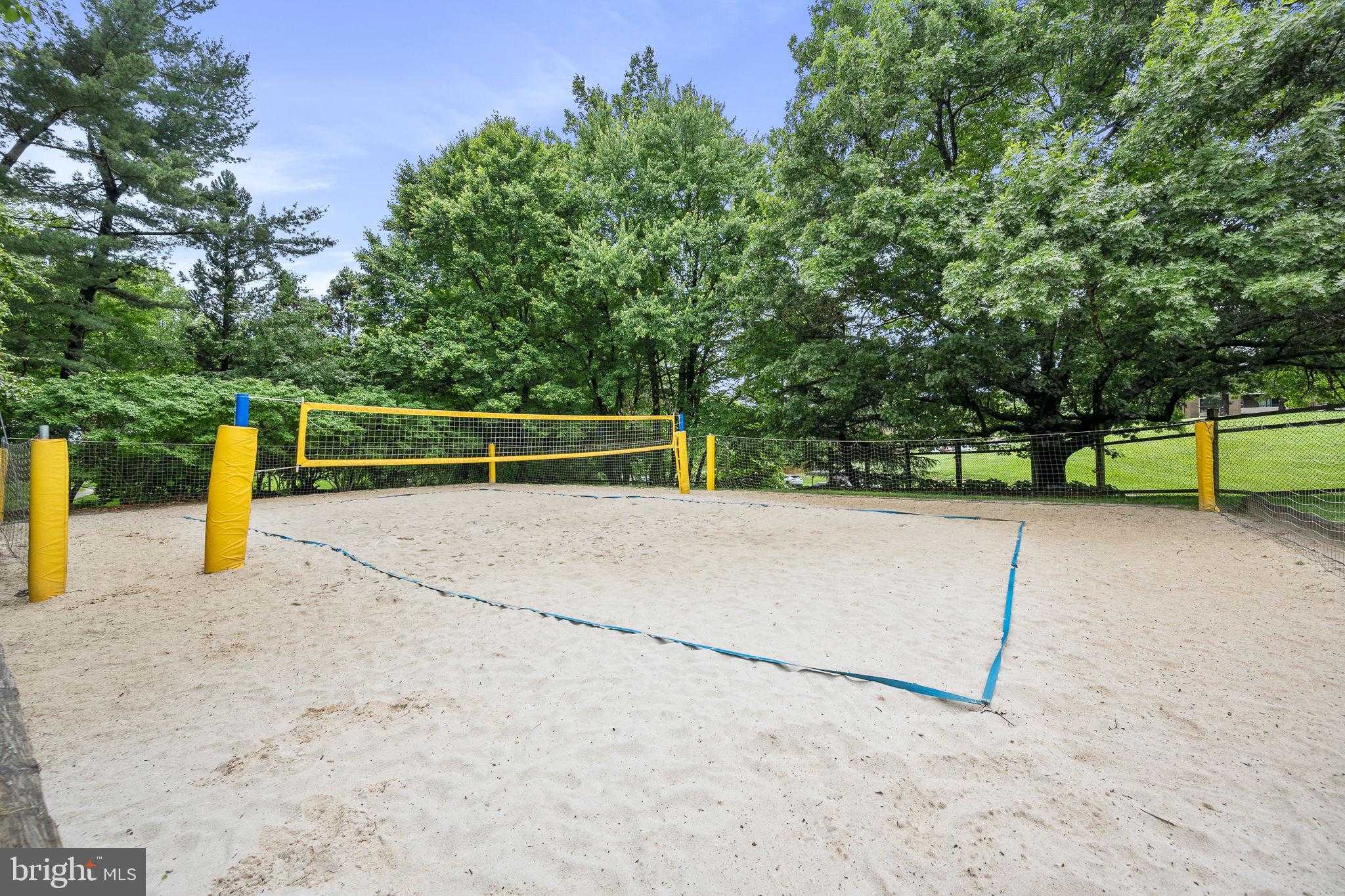 1423 Northgate Sq photo 27