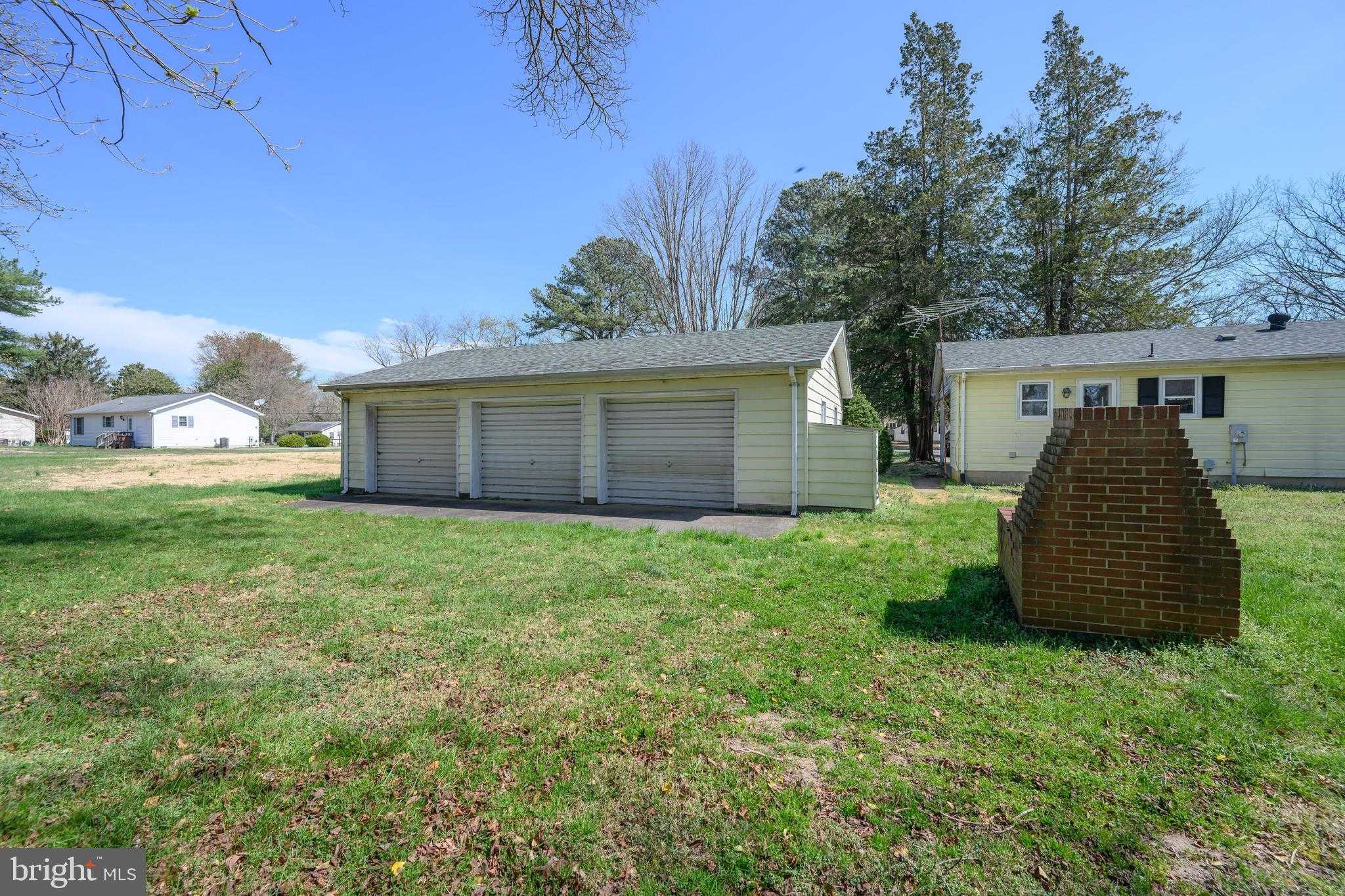 107 Longfellow Dr photo 34