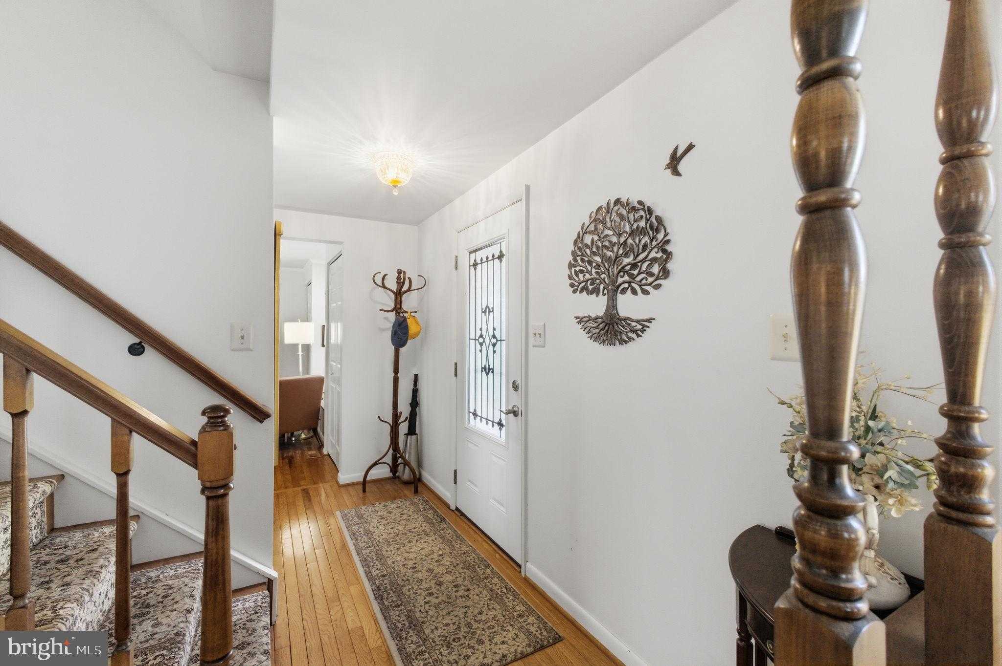 9301 Willow Pond Ln photo 5