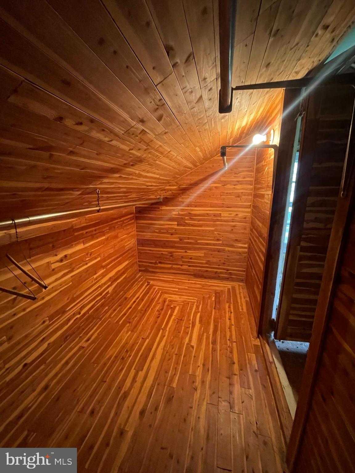 456 Cowpath Rd photo 28