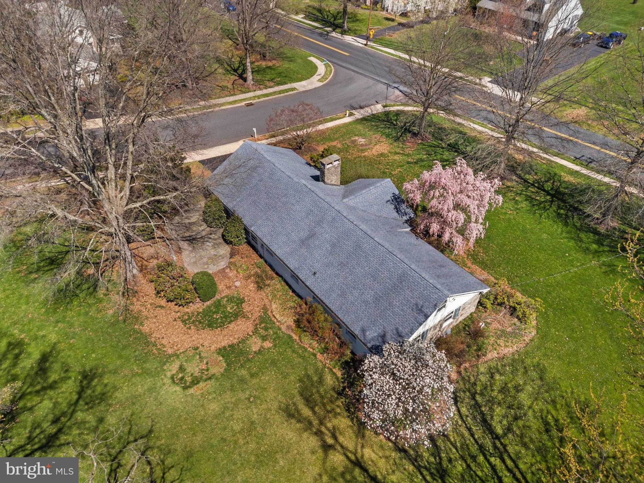 456 Cowpath Rd photo 31