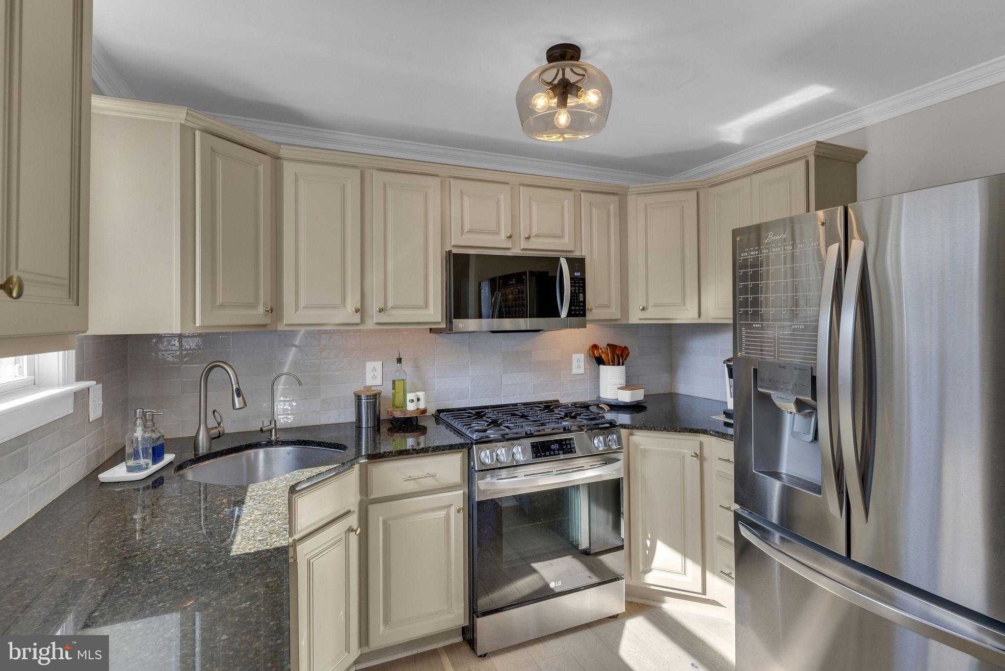 316 E Mount Pleasant Ave photo 10