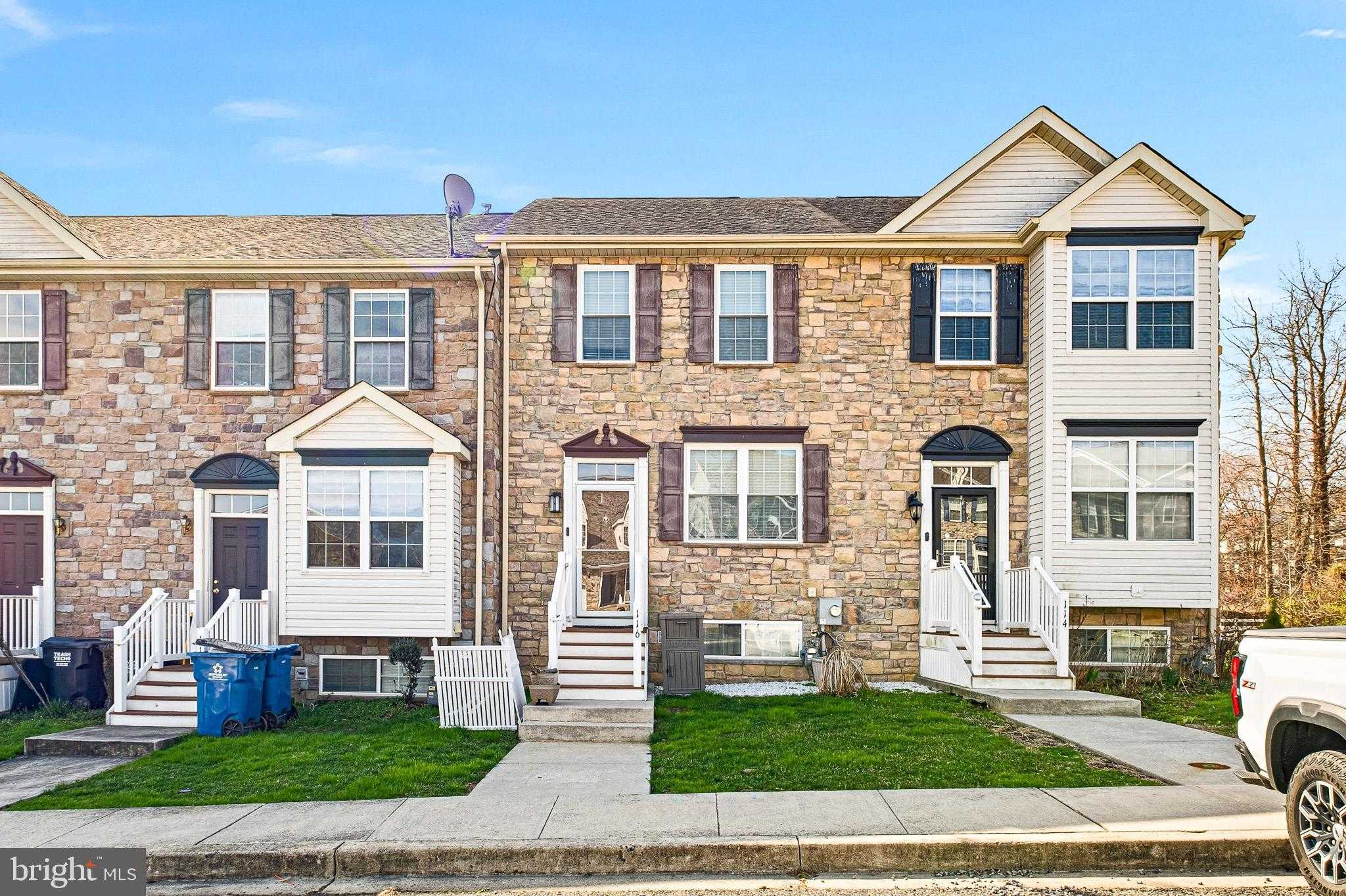 116 Vince Dr photo 3