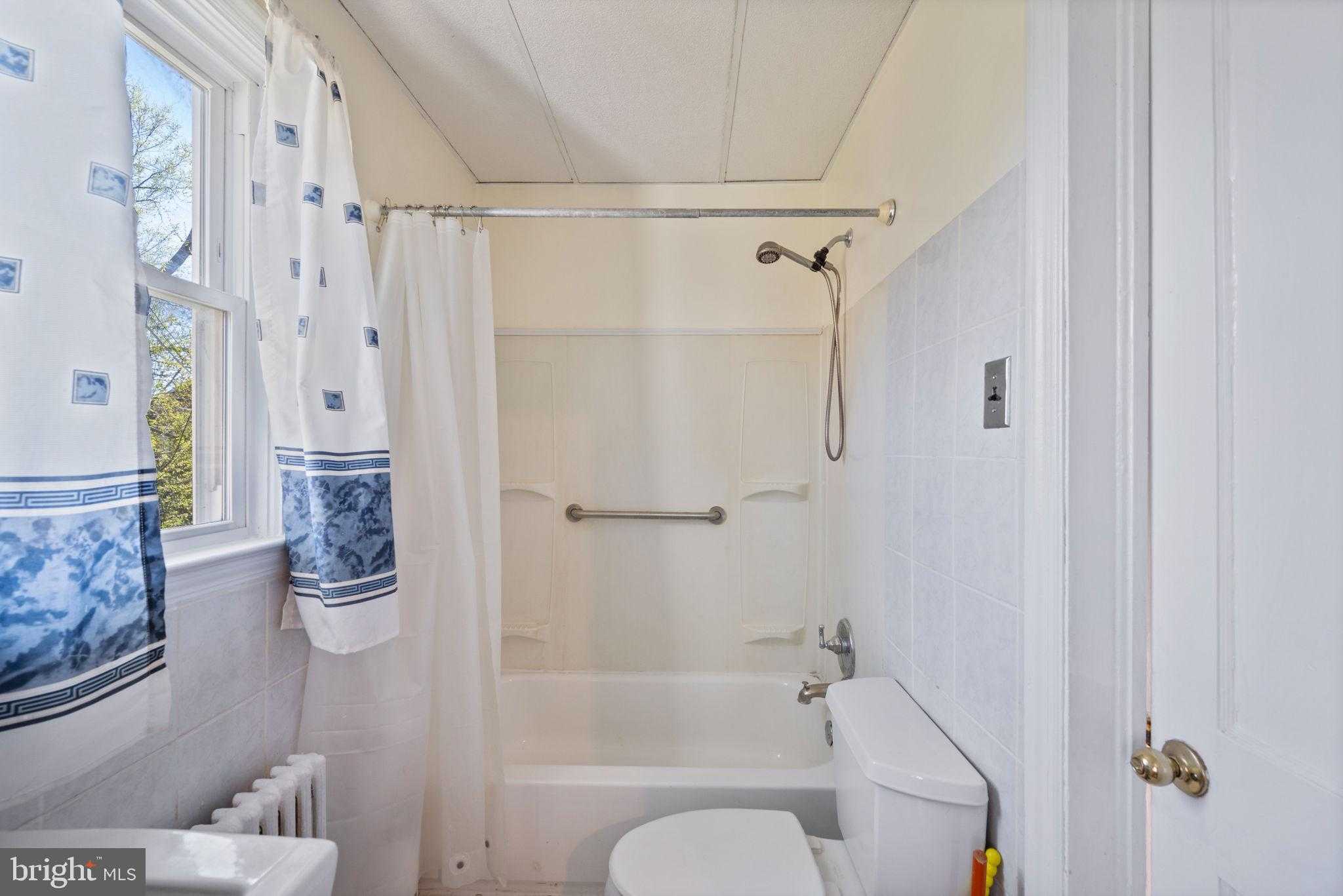 2910 Clearview Ave photo 7