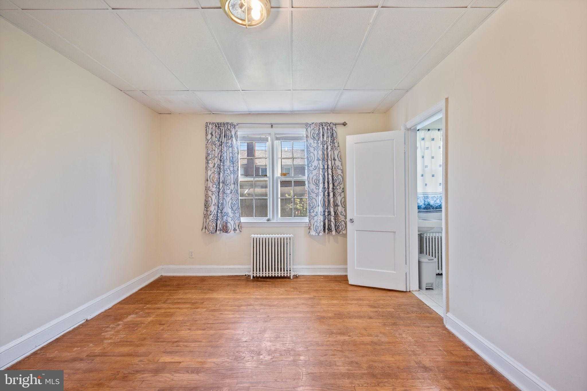 2910 Clearview Ave photo 8