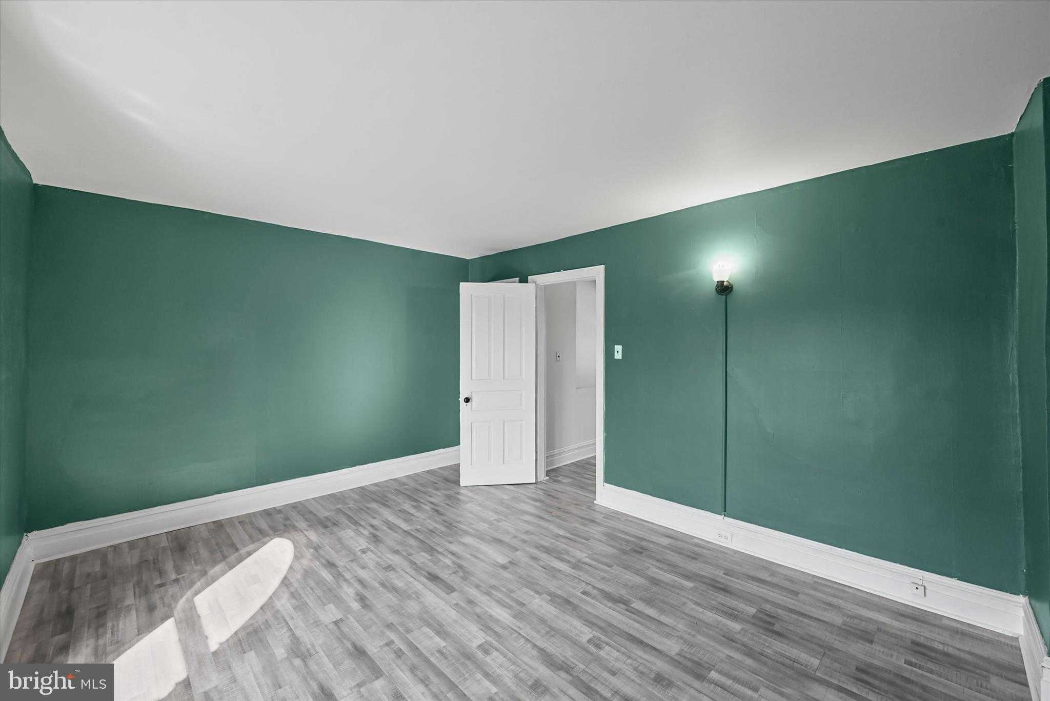 707 York St photo 23