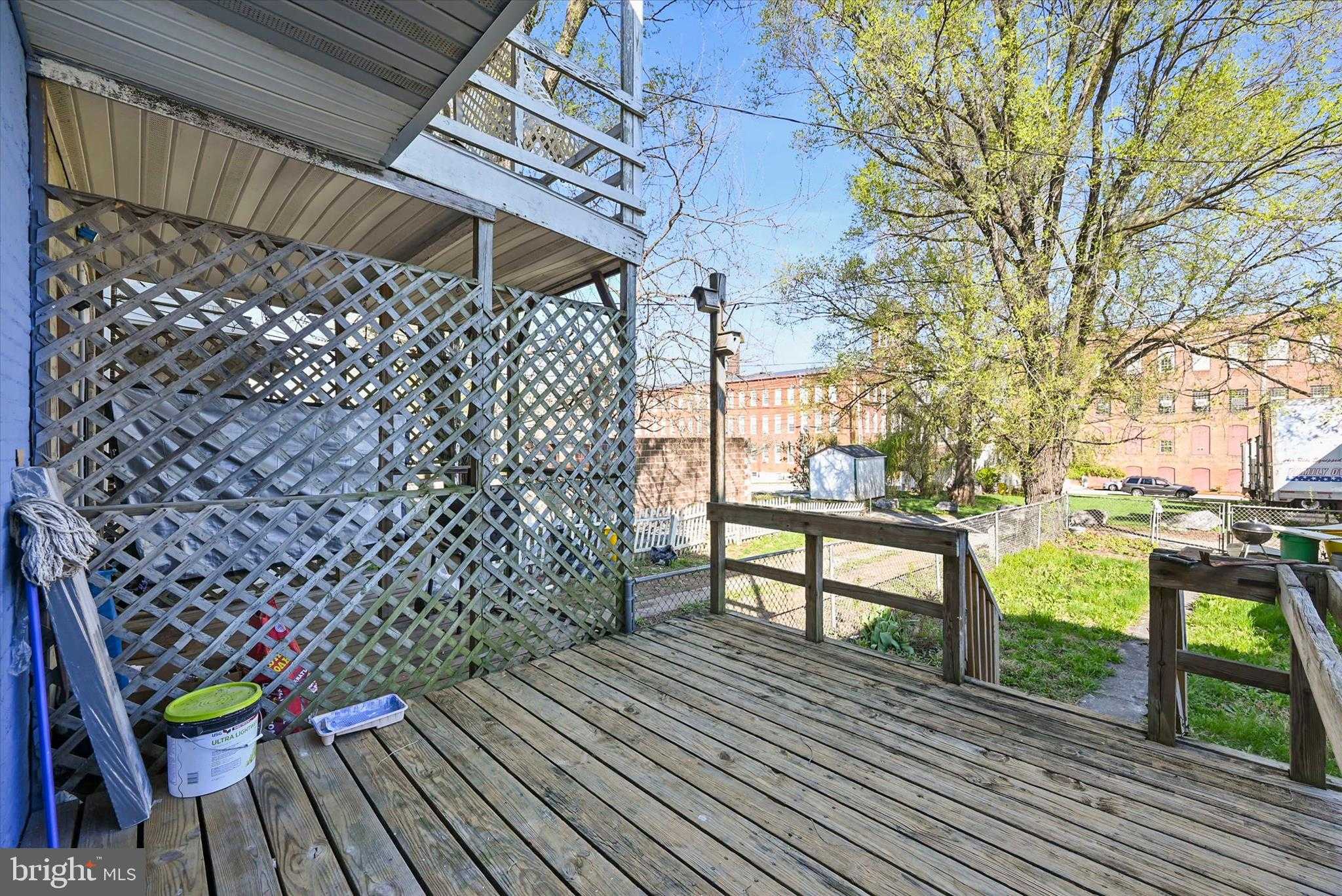 707 York St photo 26