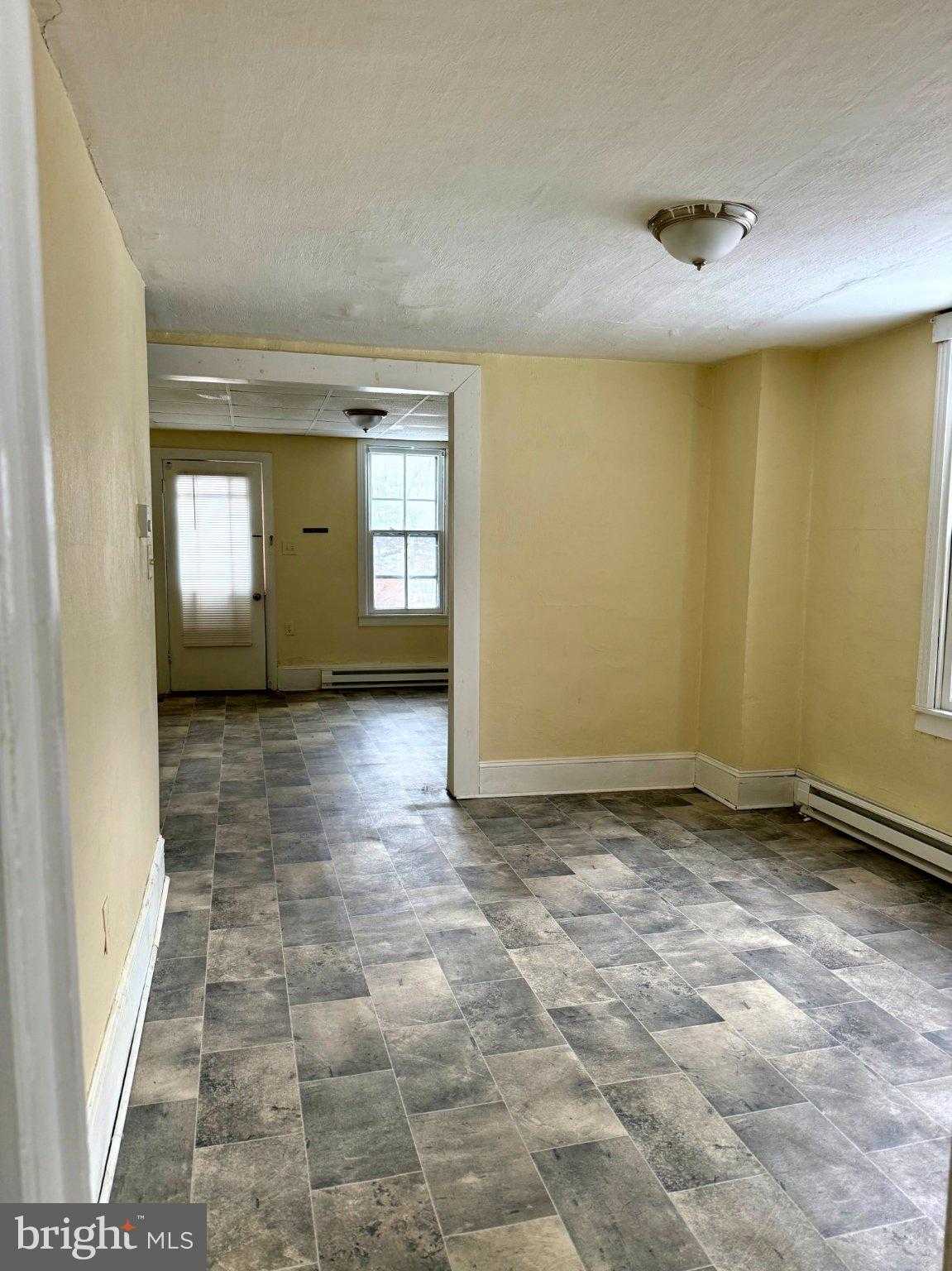 200 Buckley St photo 11