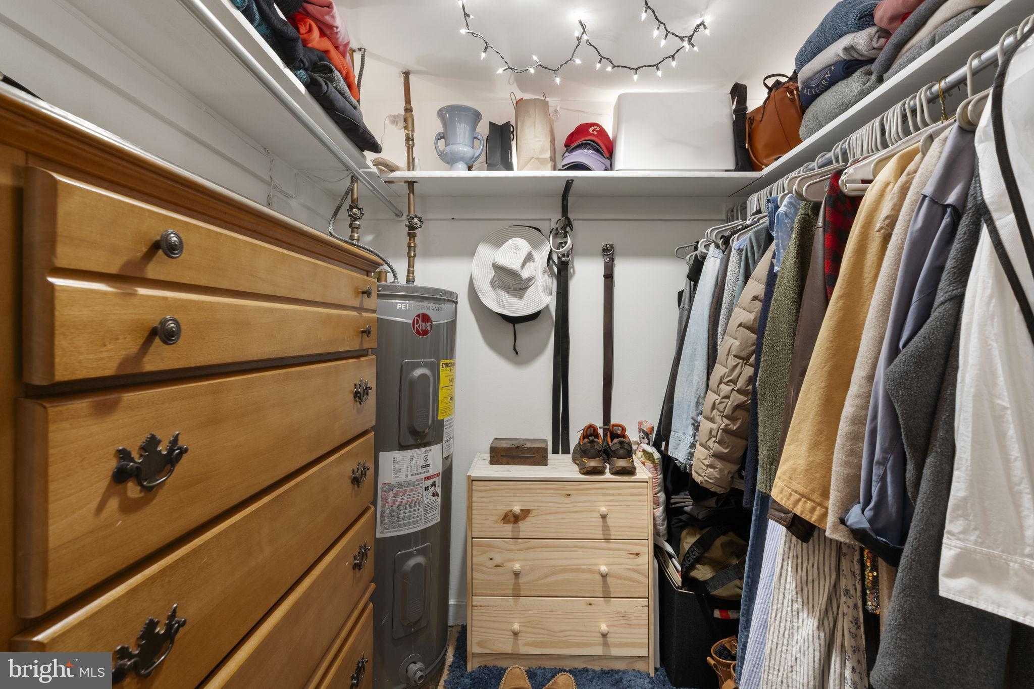 301 Race St Apt C002 photo 21